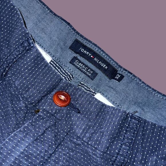 Tommy Hilfiger Men's Blue Polka Dot Flat Front Classic Fit Shorts Size 32 - Picture 2 of 5